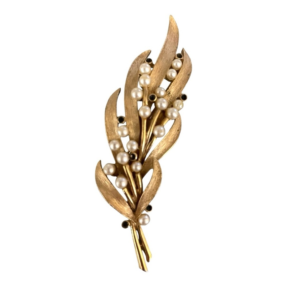 Trifari Brushed Gold Tone Vintage Leaf Faux Pearls MCM Brooch - Picture 4 of 6